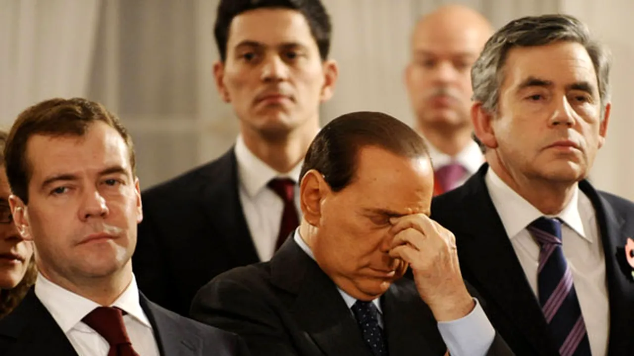 Berlusconi a adormit la ceremonia care a marcat căderea Zidului Berlinului - VIDEO