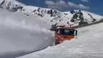Imagini incredibile pe Transalpina. Mașinile de intervenție abia se văd din stratul de zăpadă