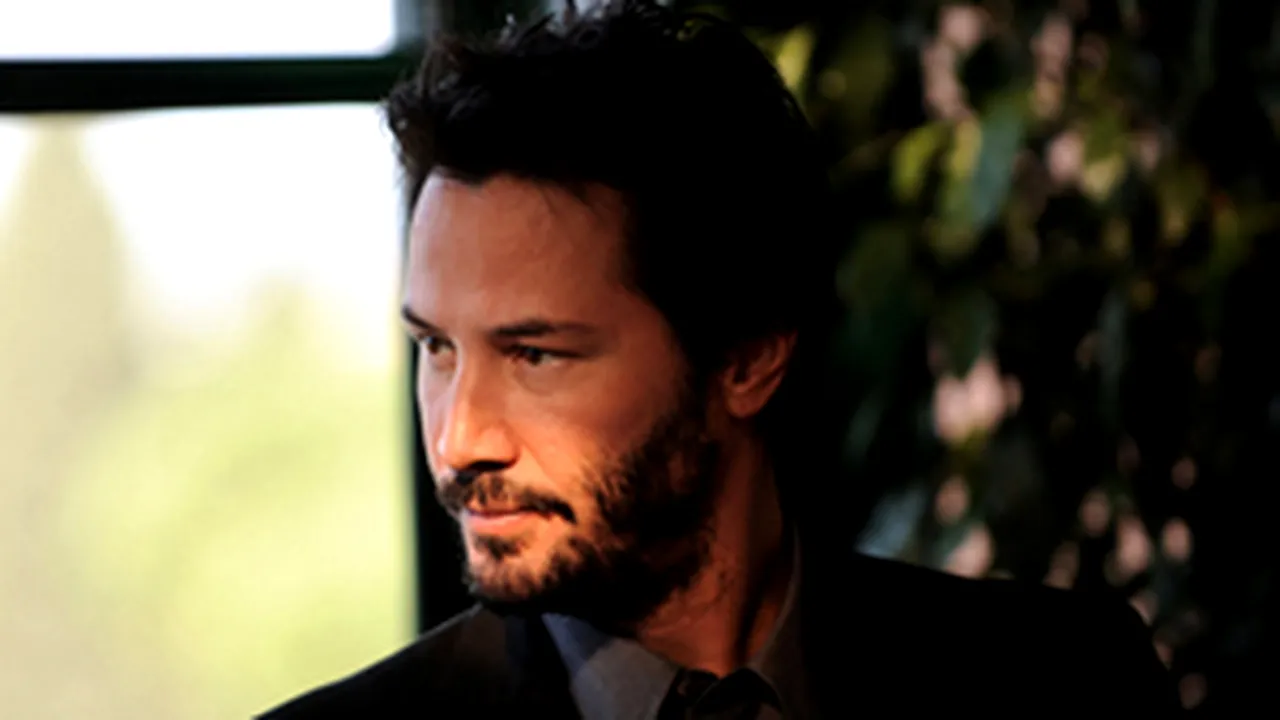 Keanu Reeves, protagonistul unui serial online de comedie