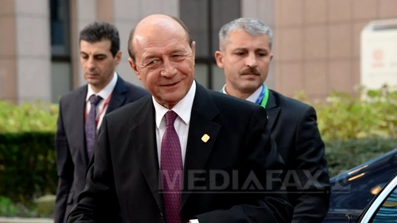 Băsescu: Iohannis este un câştig pentru guvern, să aibă grijă cum aranjează cu incompatibilitatea 