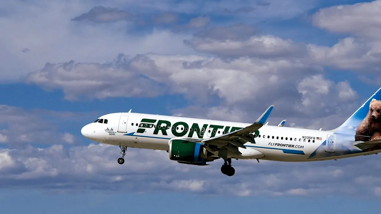 Acuzaţii grave pentru o companie aeriană. Două femei, agresate sexual în timpul zborului