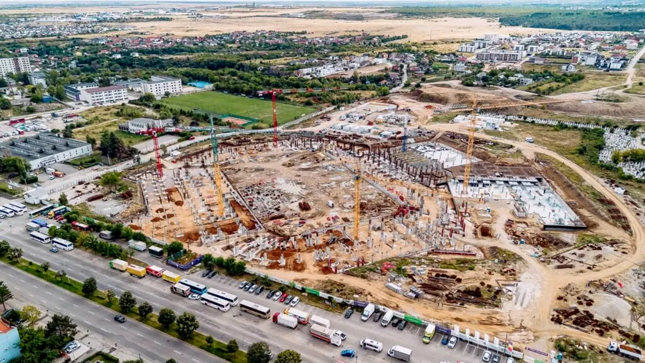 Cum avansează lucrările la noul stadion „Nicolae Dobrin” din Pitești. CNI prezintă stadiul șantierului