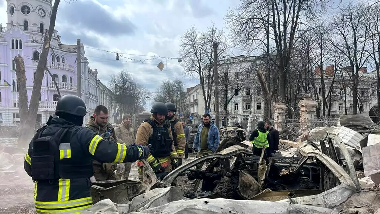 Războiul din Ucraina, ziua 1324. Atac rusesc asupra regiunii Sumî: trei morți și doi răniți / De ce Zelenski a cerut rachete Tomahawk