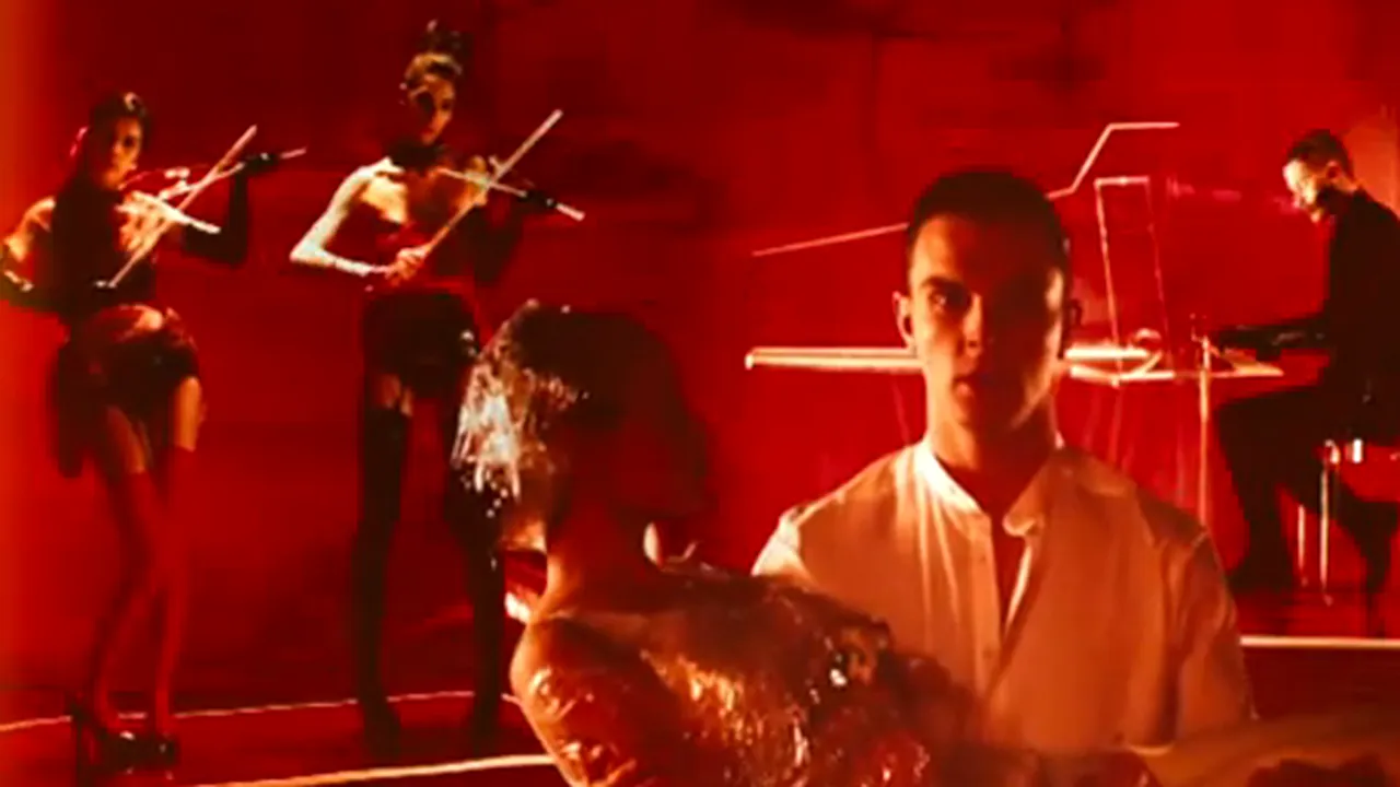 Câştigătorii NME Award pentru cel mai bun videoclip: Toate femeile din România arată ca nişte vampiri - VIDEO