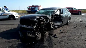 Şase persoane, printre care doi copii şi o femeie gravidă în luna a opta, rănite înt-un accident rutier la Caracal | FOTO