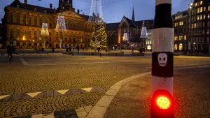 Olanda se pregăteşte să impună carantina parţială pe măsură ce numărul de infectări cu SARS-CoV-2 creşte