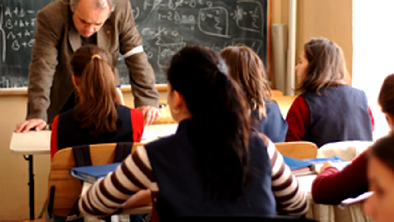 Bucureşti: Cadrele didactice din învăţământul preuniversitar, în grevă japoneză