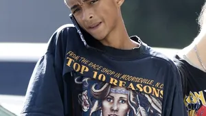 Jaden Smith, fiul lui Will Smith, reclamă dreptul de a purta fuste şi rochii