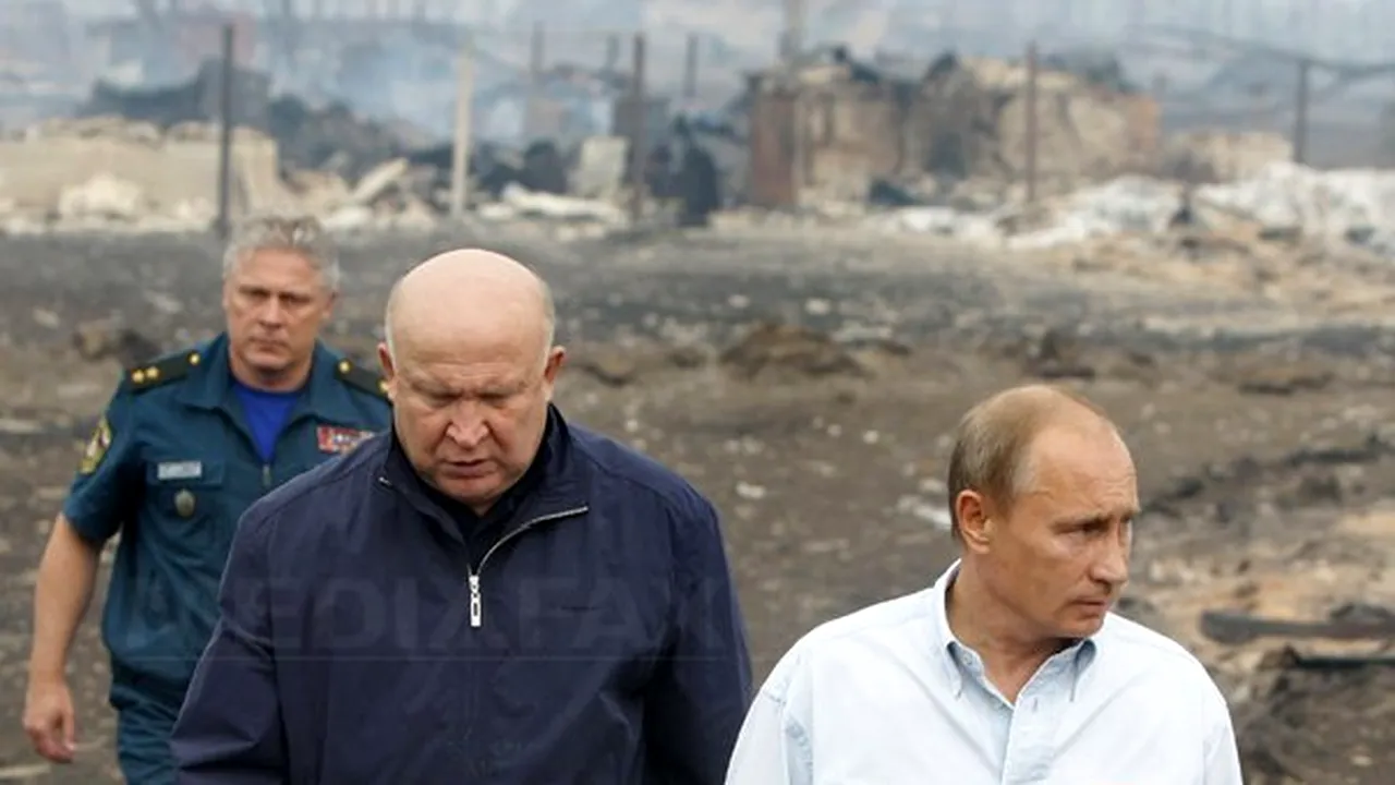 Vladimir Putin va monitoriza reconstrucţia satelor distruse de incendii prin camere de supraveghere