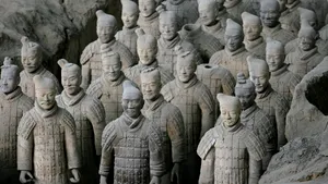 Paznicii împăratului. Ce arme aveau de fapt soldaţii de teracotă: 