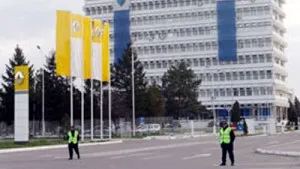 Pavilionul administrativ al Dacia, demolat prin implozie (Video)