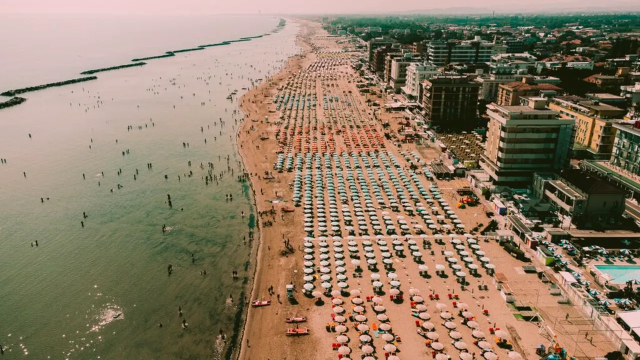 Destinația din Italia care atrage tot mai mulți străini: peste 35,5 milioane de înnoptări în doar opt luni