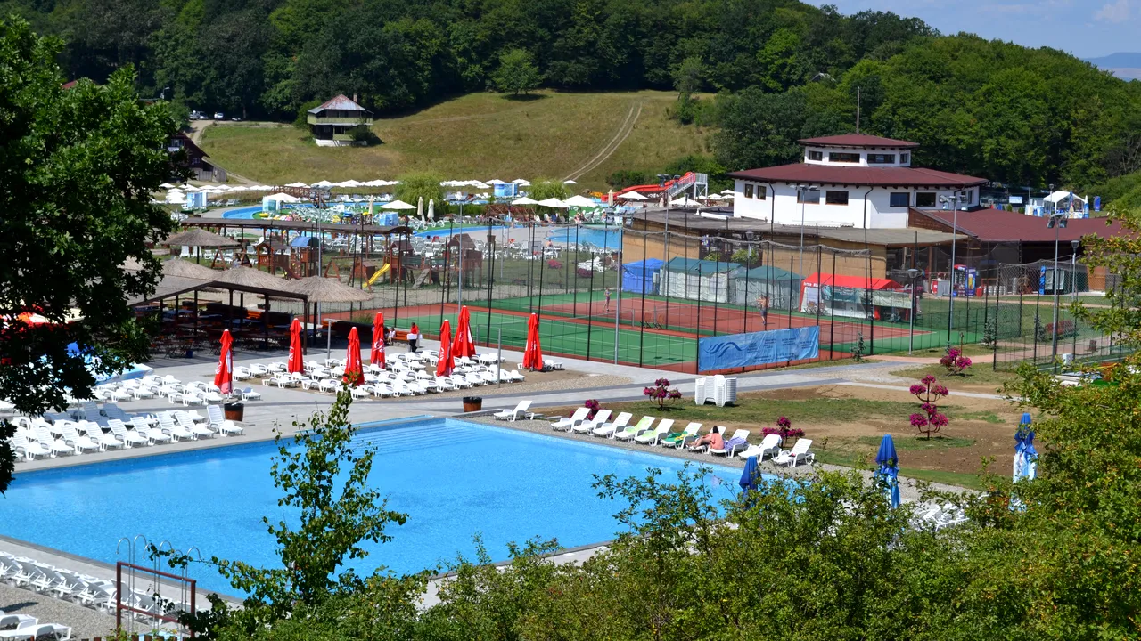 O nouă staţiune vedetă în România. Apa şi nămol sărat de la Băile Figa, căutate de peste 170.000 de turişti anual
