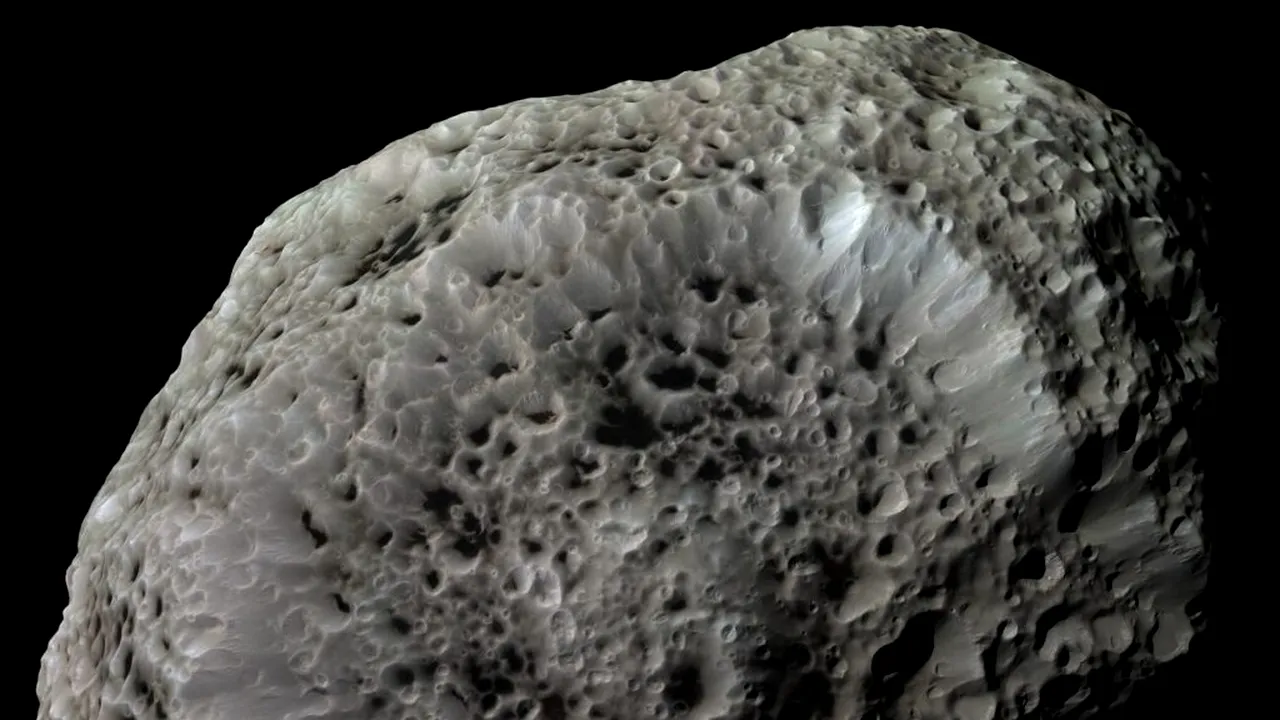 Un asteroid recent descoperit trece luni pe lângă Pământ, mai aproape decât unii sateliți
