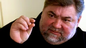 BIO: Dumitru Sechelariu, figură controversată a politicii şi sportului din Bacău