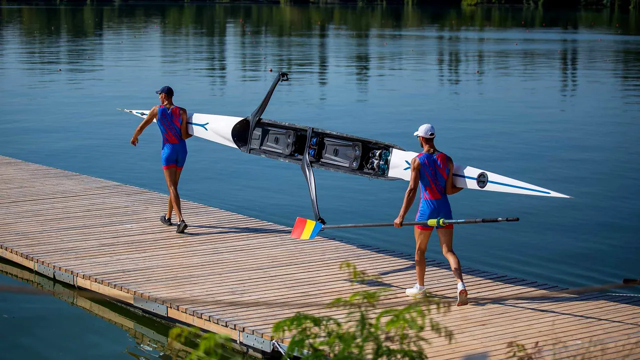 România participă la Campionatele Mondiale de canotaj pentru seniori, tineret U23 şi juniori U19