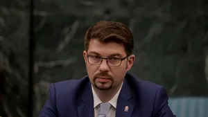 Primarul Bacăului s-a alăturat Pro România. Cosmin Necula a fost exclus din PSD, după declaraţiile despre Viorica Dăncilă 