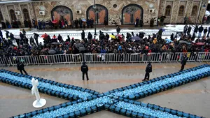 Boboteaza şi ziua Sfântului Ioan marchează sfârşitul sărbătorilor de iarnă / De ce preoţii consideră că apa de la Bobotează are o putere deosebită