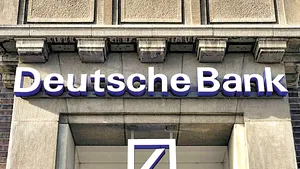 ZF: Deutsche Bank îşi suspendă legăturile cu Donald Trump. Câţi bani datorează acesta băncii