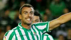 Carazo a rămas fără permis după ce a condus cu 234 kilometri pe oră