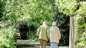 O sută de ani și încă plini de viață: Țara din Europa care numără tot mai mulți centenari