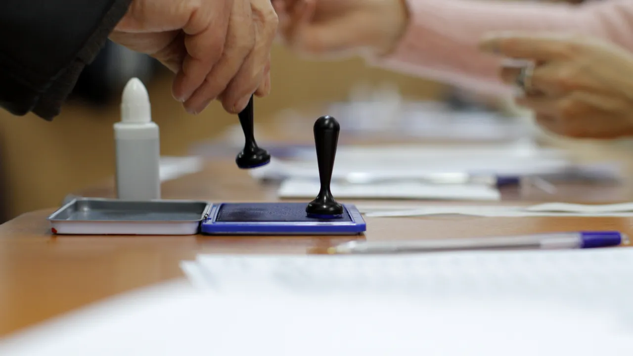 Votare suspendată la o secţie din Ilfov, după ce o ştampilă a fost pierdută