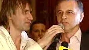 Geoană şi Năstase au cântat doamnelor din PSD de Ziua Femeii