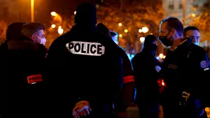 MAE: Unul dintre românii înjunghiaţi în Franţa a fost externat, celălalt e încă în spital 