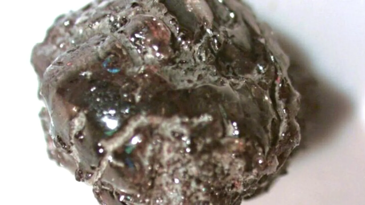 Diamant de 2 carate descoperit în parcul național din Arkansas va fi folosit pentru inel de logodnă