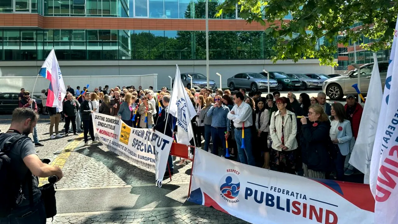 Ziua 5 de proteste la MIPE: salarii mai mici cu 42% pentru cei care gestionează fonduri europene