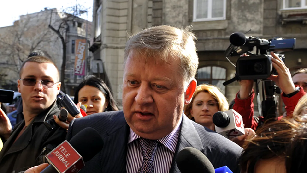 Apărarea lui Căşuneanu: Voicu s-a oferit să-l ajute, apoi îl obliga să nu refuze cererile de bani
