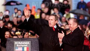 Iliescu: Curcubeul de la Bucureşti a marcat intrarea în NATO şi a rămas în memoria lui Bush