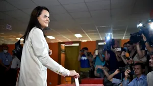 Svetlana Tihanovskaia a părăsit Belarusul pentru siguranţa sa şi a copiilor. „Nimeni nu merită ceea ce se întâmplă acum”