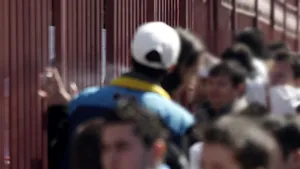 Îmbulzeală şi speculă la casele de bilete, înaintea partidei Rapid-FC Braşov