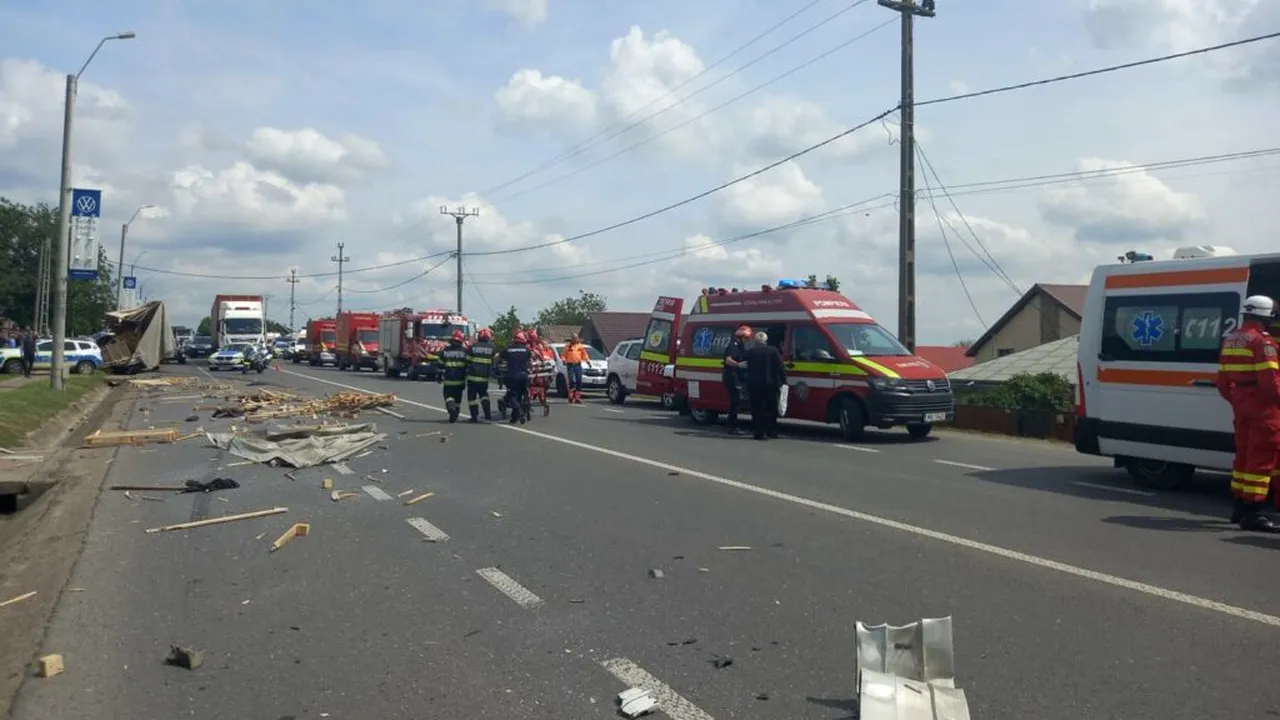 Accident grav la Iași cu peste este 20 de persoane implicate. S-a activat Planul Roșu de Intervenție