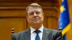 Iohannis, în Parlament: Politicienii trebuie să audă vocea noii generaţii care a ieşit în stradă