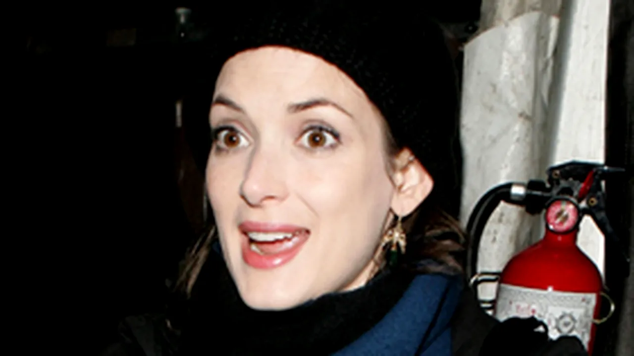 Winona Ryder nu se simte vinovată pentru furturile din magazine