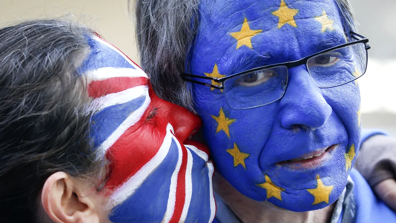 Iniţiatoarea petiţiei BREXIT pentru revocarea articolului 50, ameninţată cu MOARTEA