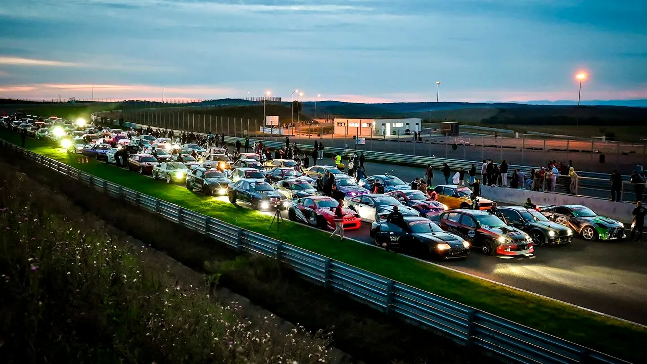 Piloţi din 6 ţări la a doua etapă din Campionatul Naţional de Drift pe circuitul Transilvania Motor Ring

