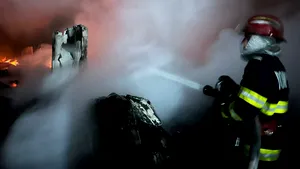 Incendiu la o pensiune din Delta Dunării. Turiştii s-au salvat la timp