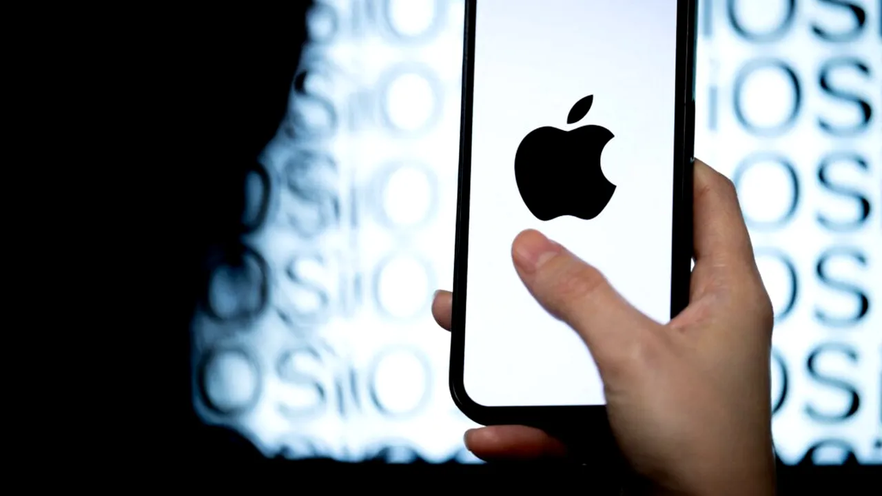 WSJ: Apple a ajuns la un acord preliminar cu Intel privind producția de cipuri