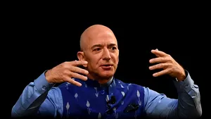 Muzeul Auschwitz îi cere lui Jeff Bezos să elimine cărţile naziste de pe site-ul Amazon 