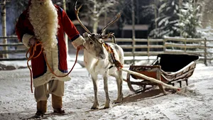 Unii îşi fac vara sanie. Hotelierii din Laponia cred că Moş Crăciun va primi acasă un număr record de vizite în sezonul 2017