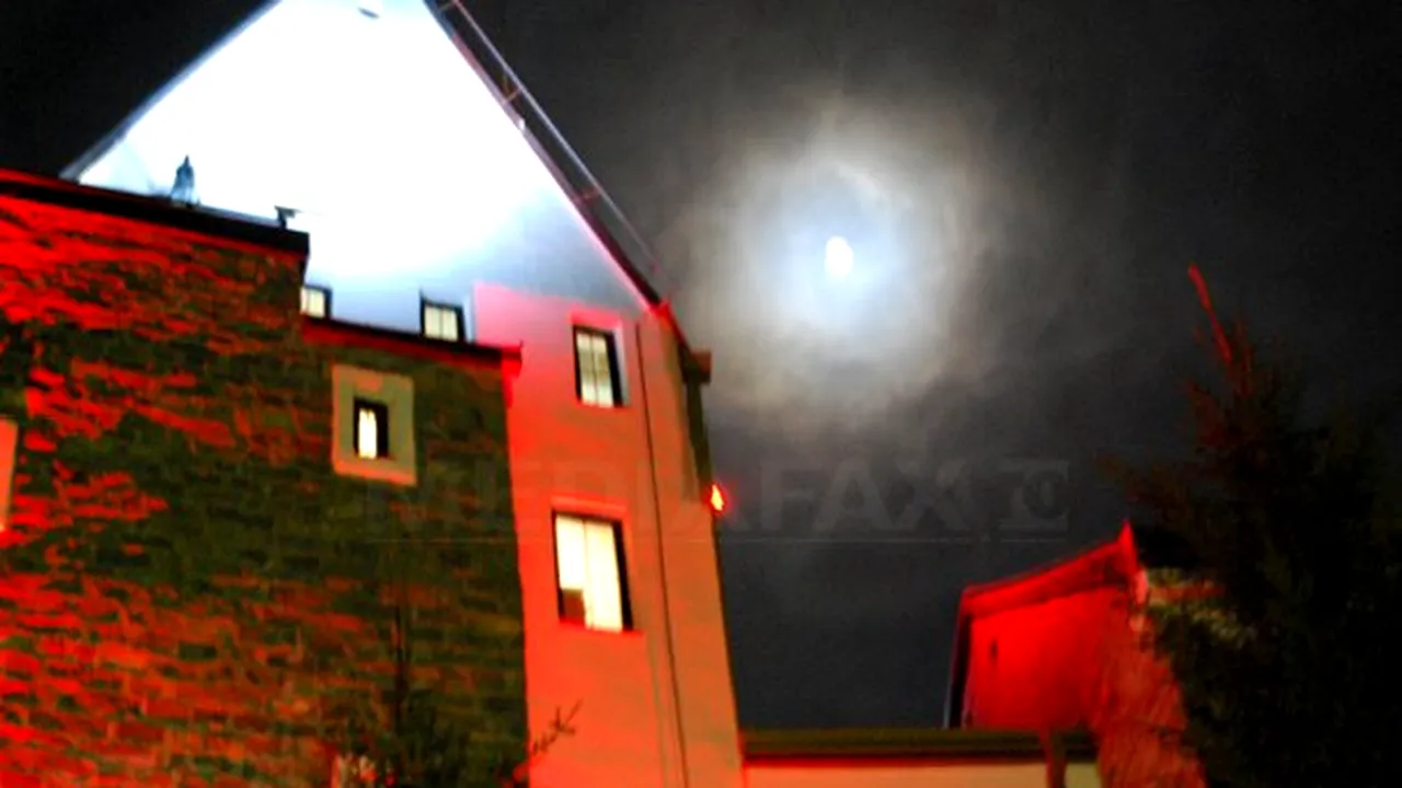 Peste o sută de străini sărbătoresc Halloween la Castelul lui Dracula