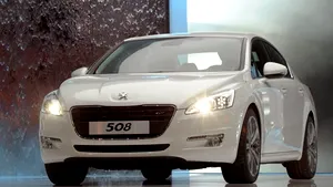 Noul Peugeot 508, disponibil în România cu preţuri cuprinse între 21.800 şi 37.000 euro cu TVA