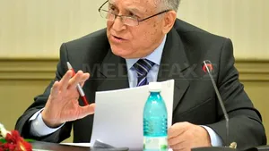 Iliescu: E nedemnă reacţia unor reprezentanţi ai PDL care îl jignesc pe directorul general al FMI