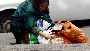 Numărul copiilor care cerşesc în Irlanda, în creştere