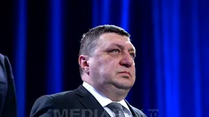 Atanasiu: Să-mi cer scuze pentru discuţii de genul celor avute cu soţia în bucătărie? Nu e cazul