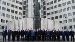 O statuie a fondatorului poliţiei politice sovietice CEKA, Felix Dzerjinski, a fost instalată din nou la Moscova