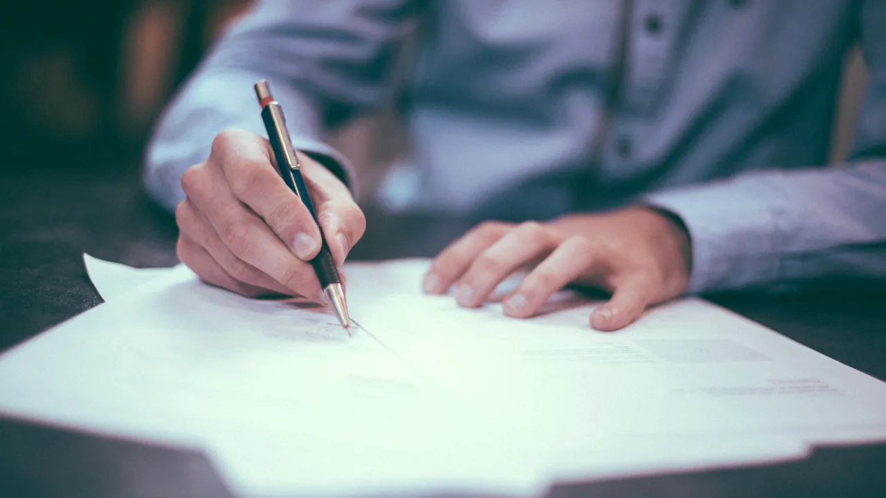 (P) Ce informaţii recomandă specialiştii să ceri înainte să iei un credit rapid

